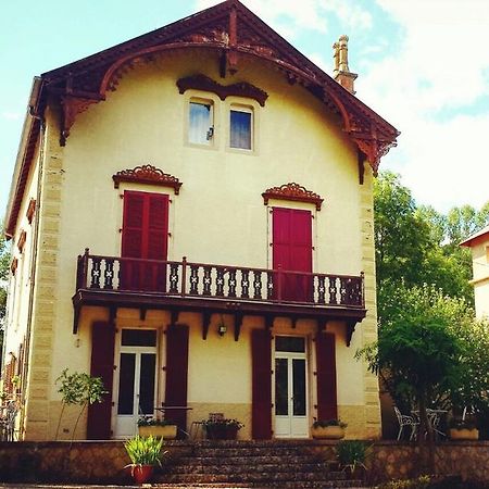 Bed and Breakfast Domaine La Rose Caylus Екстер'єр фото